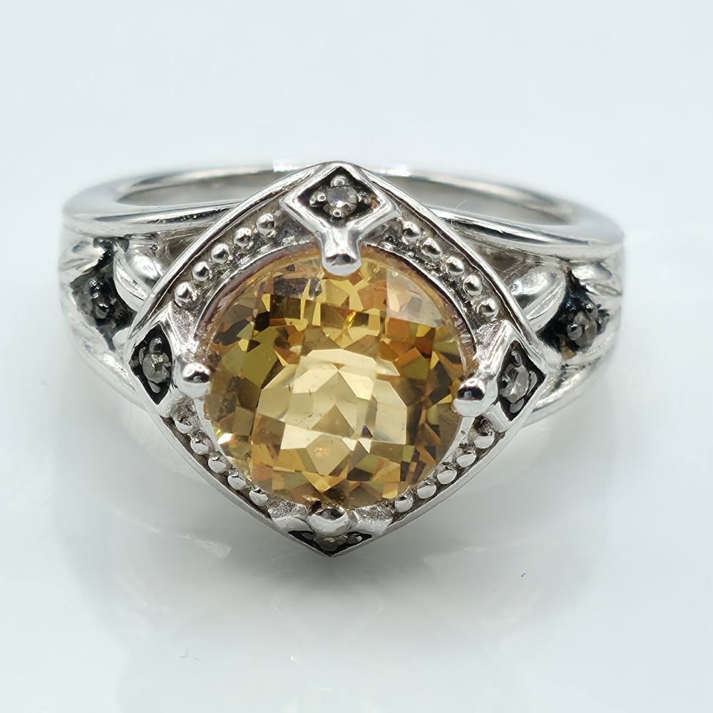 Like New Rare Stunning Estate Victoria Wieck Citrine And Diamond Ring